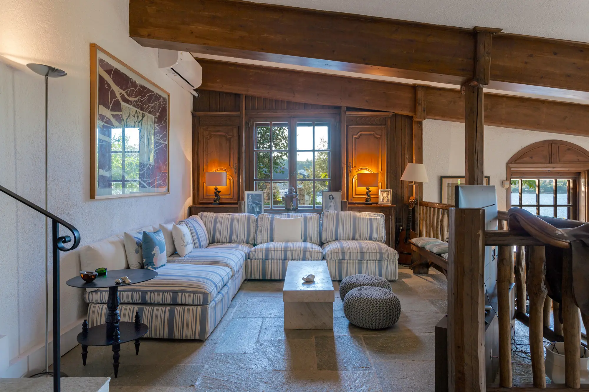 Villa Mitzela interior